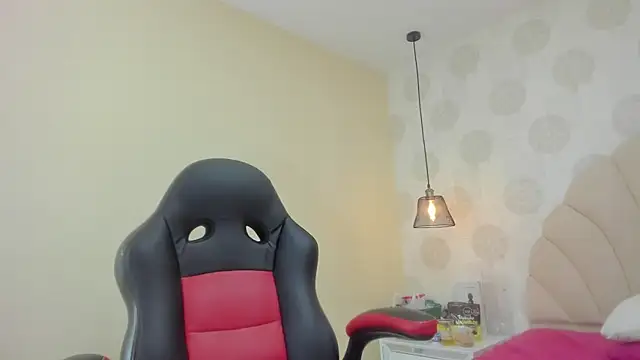 MAGIEVANS1 live sex cam