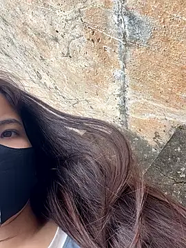 Mee-mee's cam snapshot