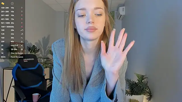 FlexyFox live sex cam