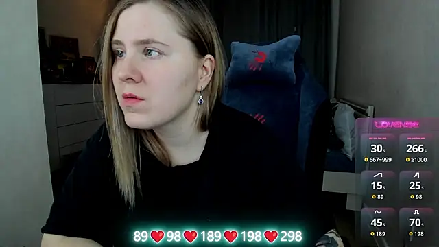 Olivia_Munk's cam snapshot