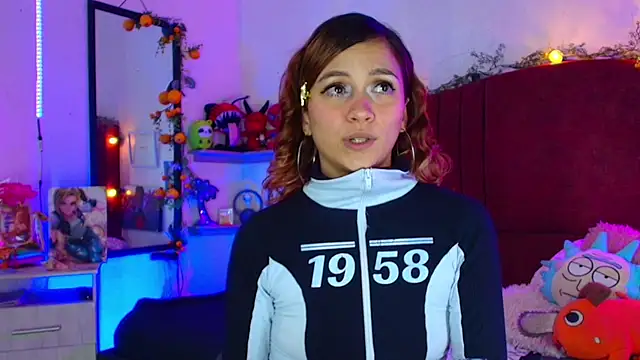 alisson_zafiro_'s cam snapshot