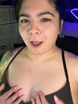 kimmiakiss22 live sex cam
