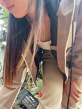 Huong-Ly's cam snapshot