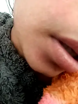 Aaisha-16's cam snapshot