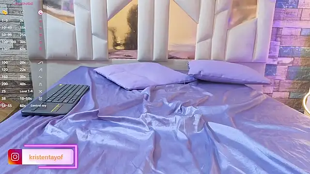 kristen_tay's cam snapshot