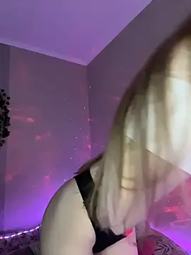 LillianHurd live sex cam