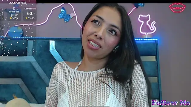 Roxan-Fox-'s cam snapshot