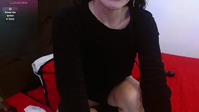 AlexandraJones_'s cam snapshot