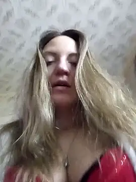 KattyLuuu's cam snapshot