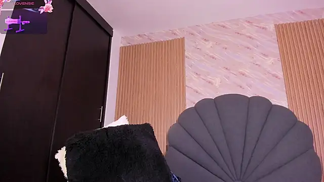 karol_green_'s cam snapshot