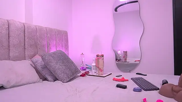 violeta_aroca's cam snapshot