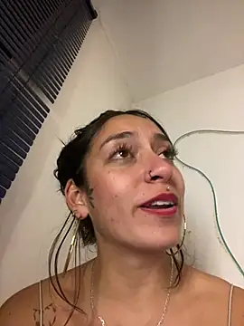 Alaska_euphoria's cam snapshot