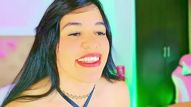 CharlootteEvans's cam snapshot