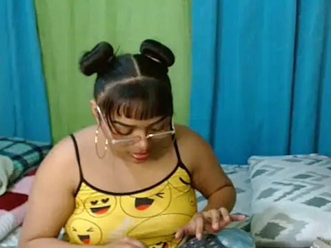 Carol_lil1's cam snapshot