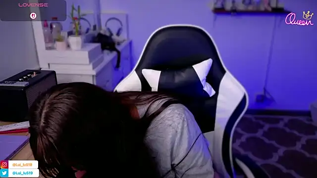 ImLui_lu's cam snapshot