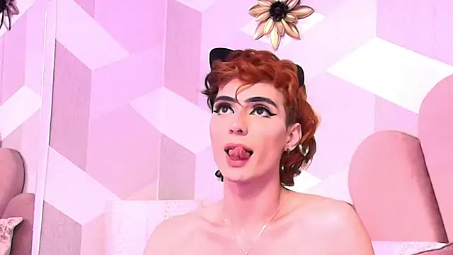 KylieMonnett live sex cam