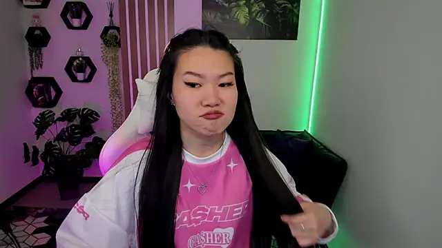 LunaPurrr's cam snapshot