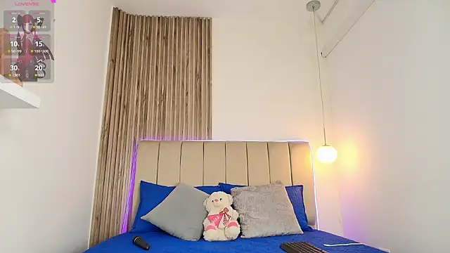 Alisson_Owen's cam snapshot