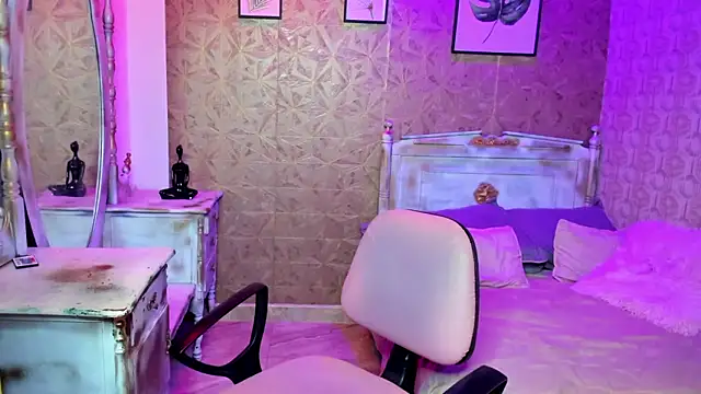 Megane_whitte's cam snapshot