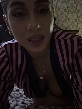 puffy_love's cam snapshot