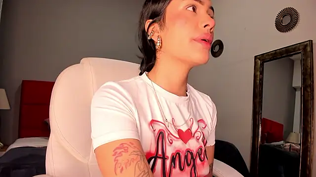 Giovanna_oliveira's cam snapshot