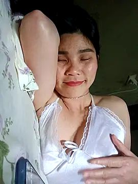 Bear_bear0's cam snapshot