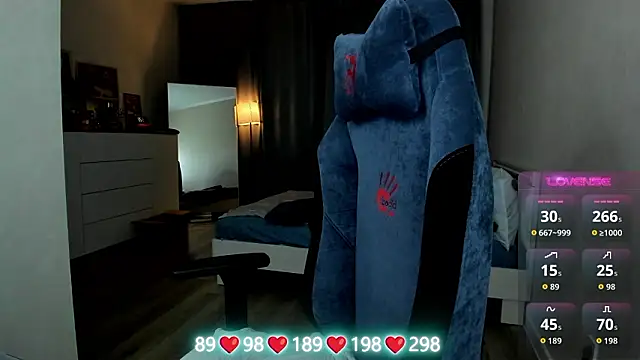 Olivia_Munk's cam snapshot