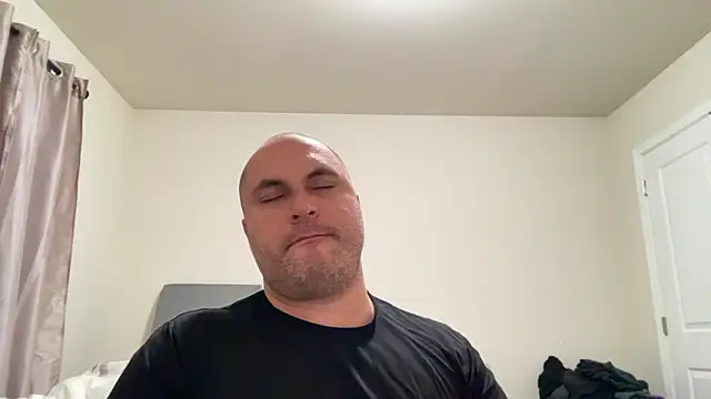 SluggishChase99 live sex cam