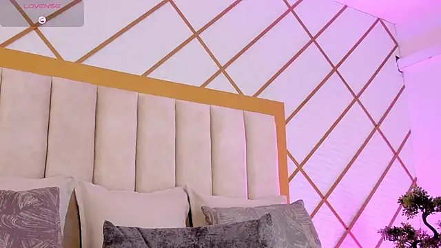 TaniaSmith1's cam snapshot