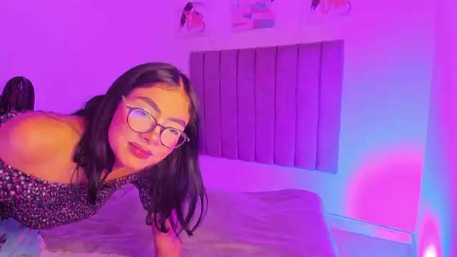 Roxanedewalle's cam snapshot