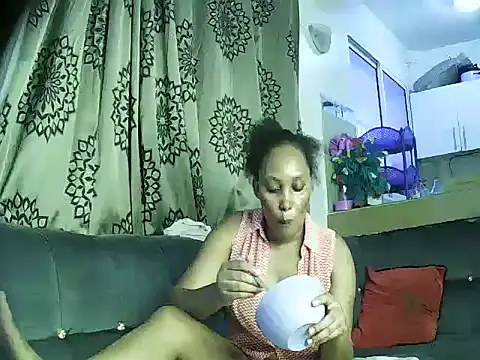 liz_cutie's cam snapshot