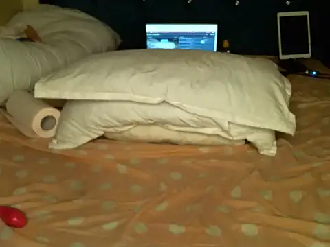 bubblingbutt_diva's cam snapshot