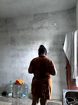 MaaliiiPonuTamil live sex cam