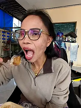 Mama_Eva_1's cam snapshot