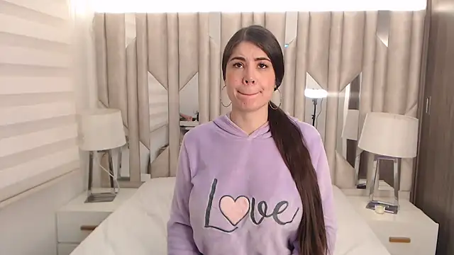 KcristalWhite's cam snapshot