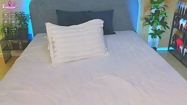 Kira_from_UA live sex cam