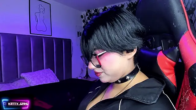 Kitty_Gang's cam snapshot