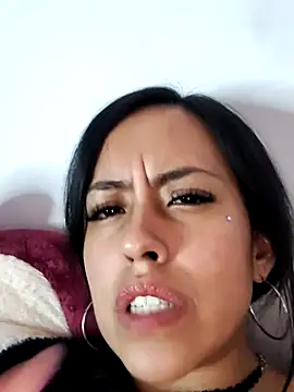 Queen_Ashly's cam snapshot