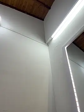 Adeline_1's cam snapshot