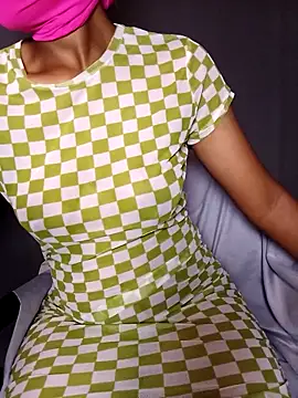 lisa_larry88's cam snapshot