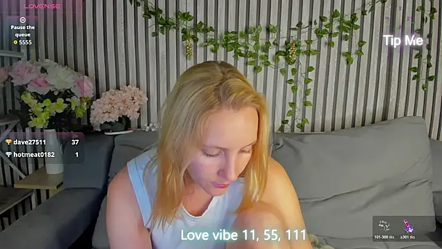 Anna_Chelsea's cam snapshot