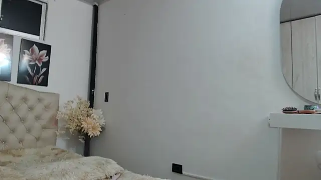 pinky_f00x's cam snapshot