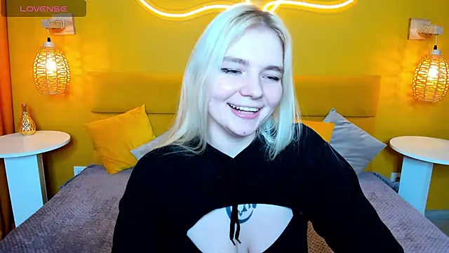 RuthBryant's cam snapshot