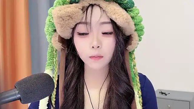 smalldaisy's cam snapshot