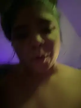 kimmiakiss22's cam snapshot