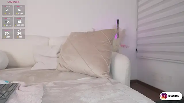 Ariadna5 live sex cam