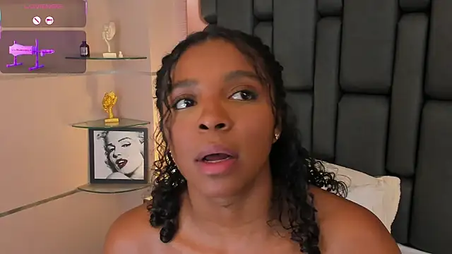 LisaMendez's cam snapshot