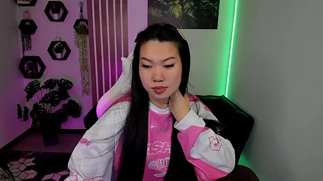 LunaPurrr's cam snapshot