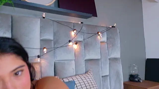 EmmaLou__'s cam snapshot