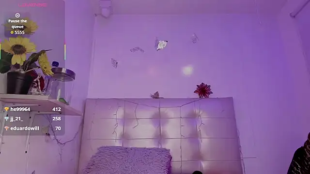 Anniie__Evans's cam snapshot